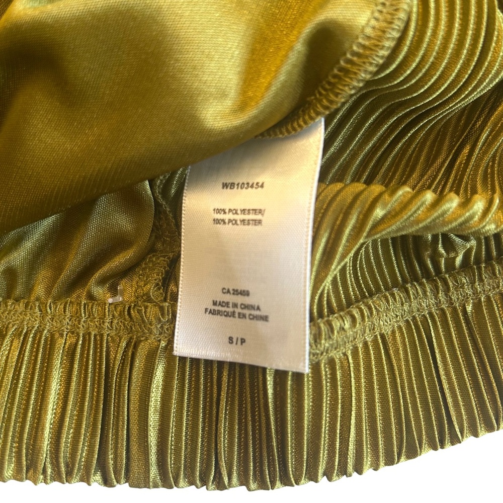 BB Dakota Gold Pleated Cropped Pants.    Size S - Picture 5 of 5